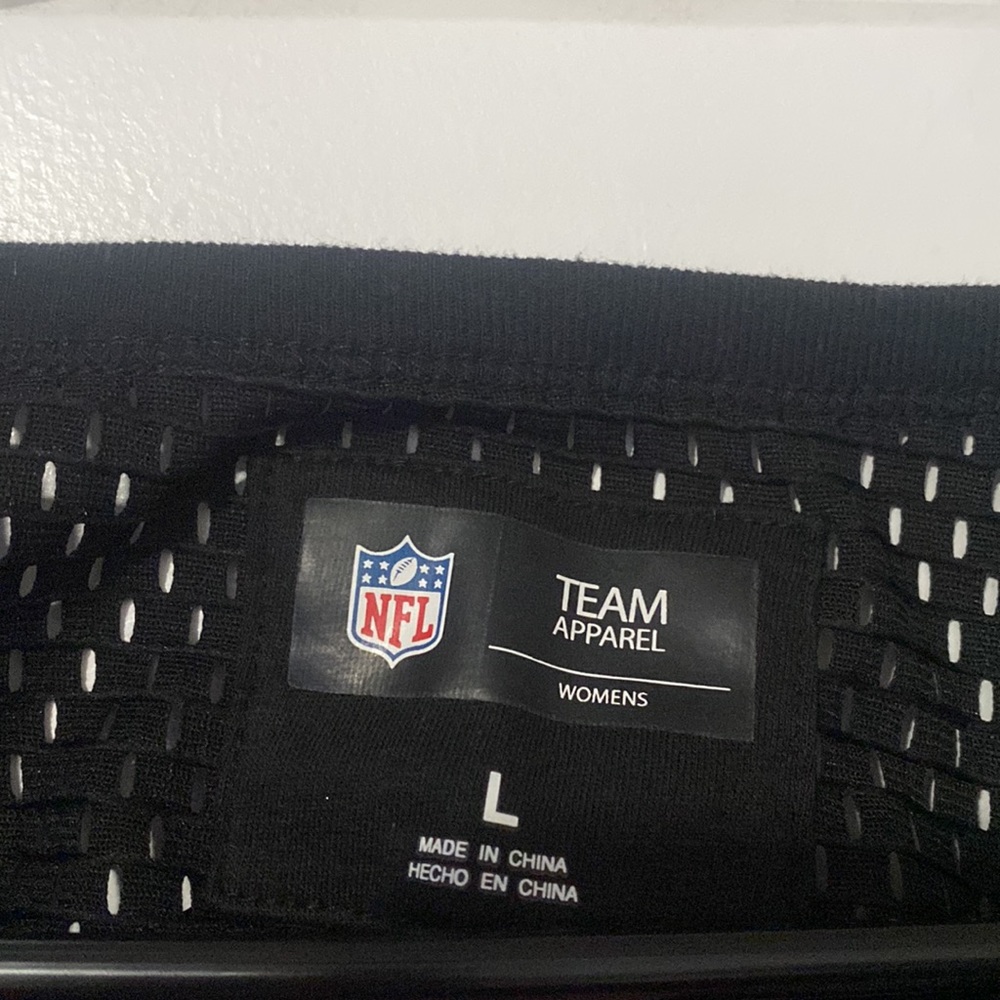 Carolina Panthers NWOT Mesh 3 Quarter Inch Sleeve Tee - Picture 2 of 4